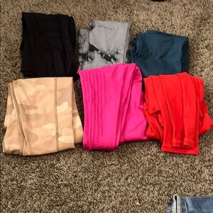 BUNDLE OF 5 pairs of leggings